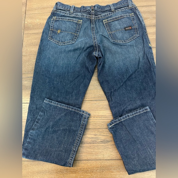Ariat FR M4 Relaxed Bootcut Jeans Size 36x34 Great Condition - Picture 3 of 5